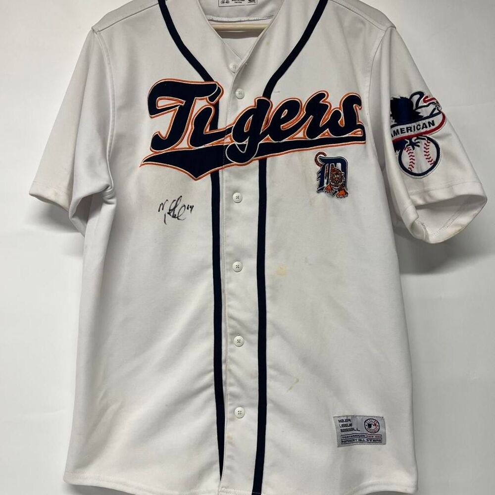 Men's White Top